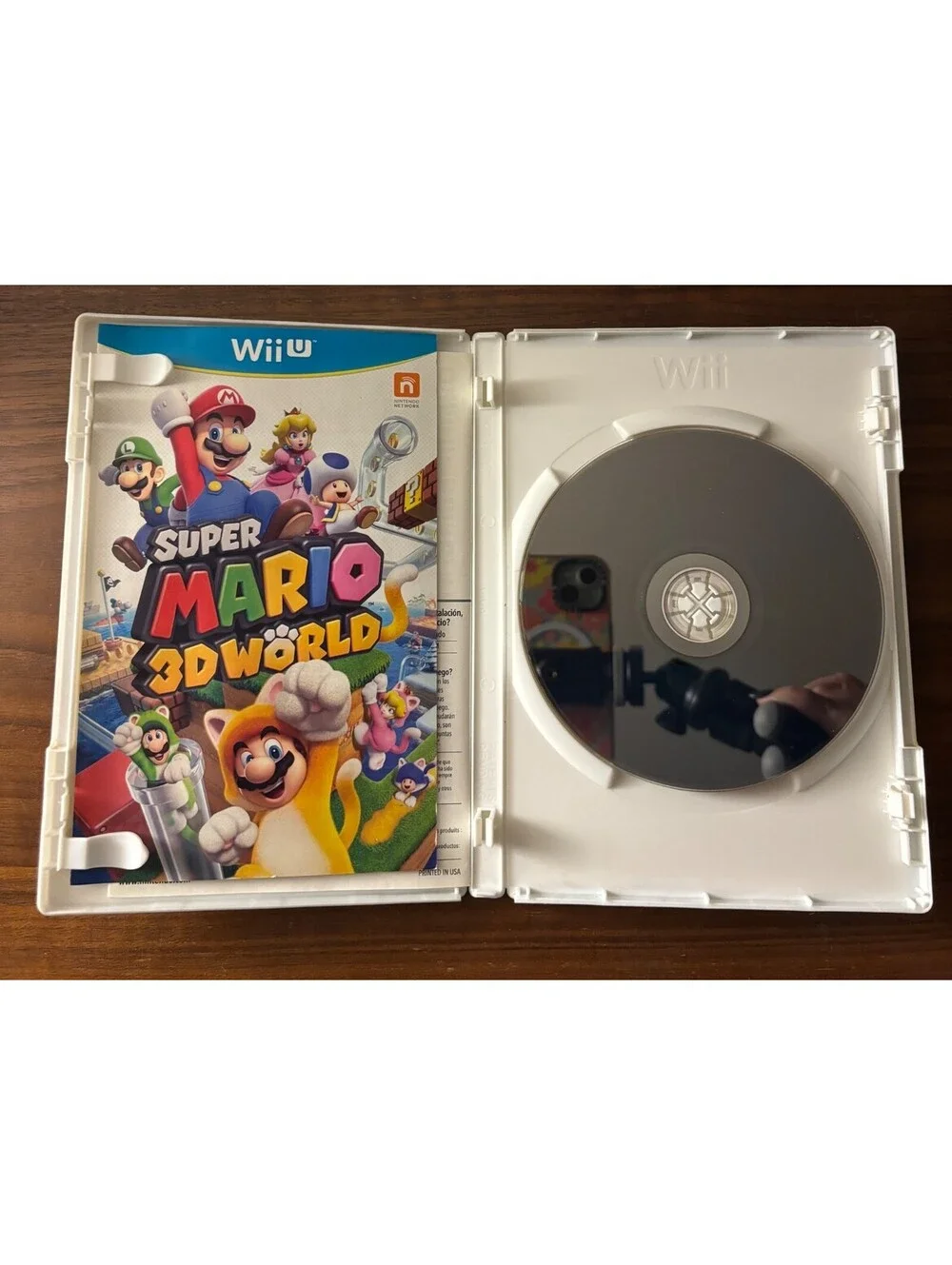 Super Mario 3D World (Nintendo Wii U, 2013)